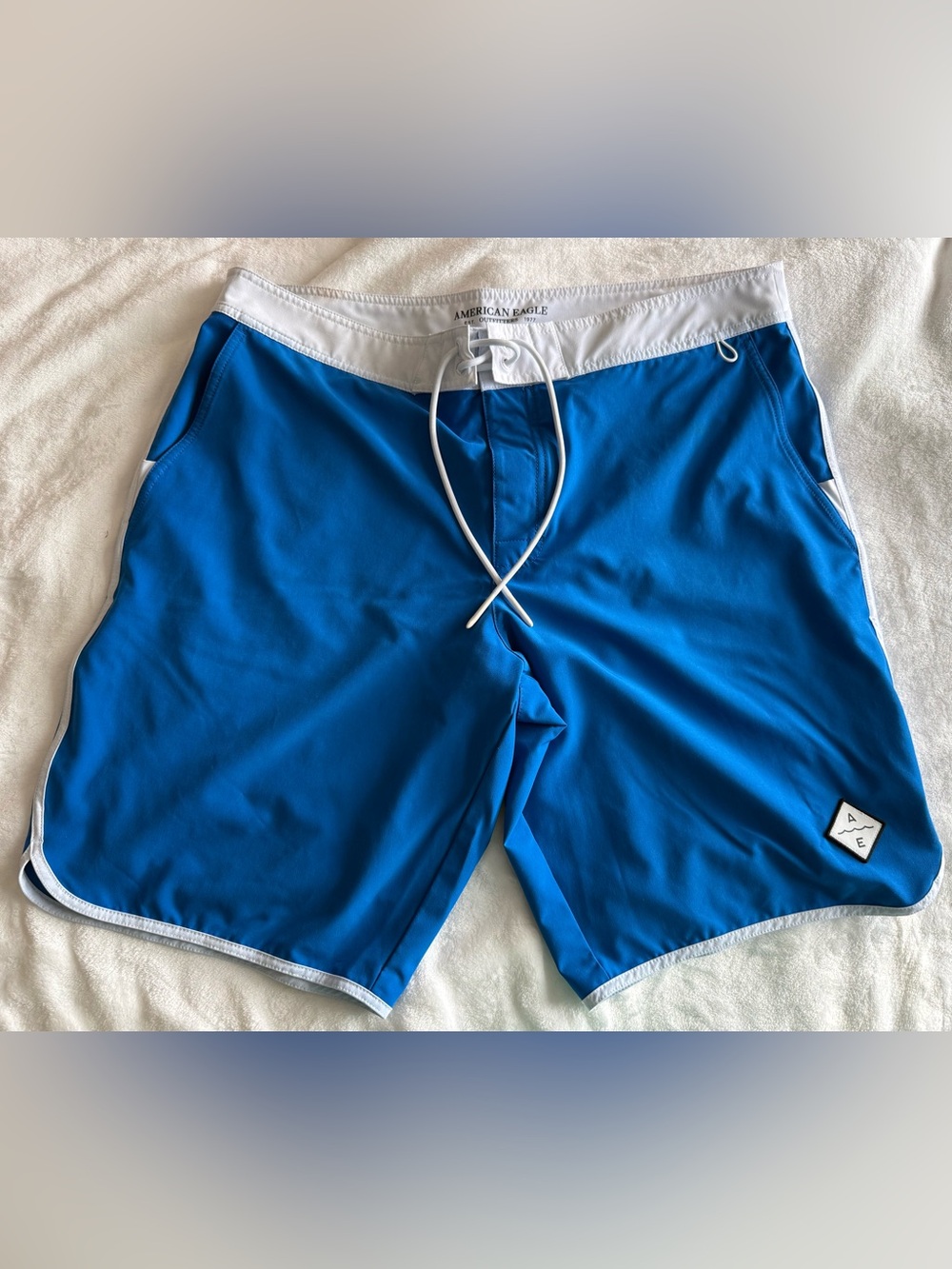 American Eagle Outfitters Men’s Blue Swim Trunks with White Waistband